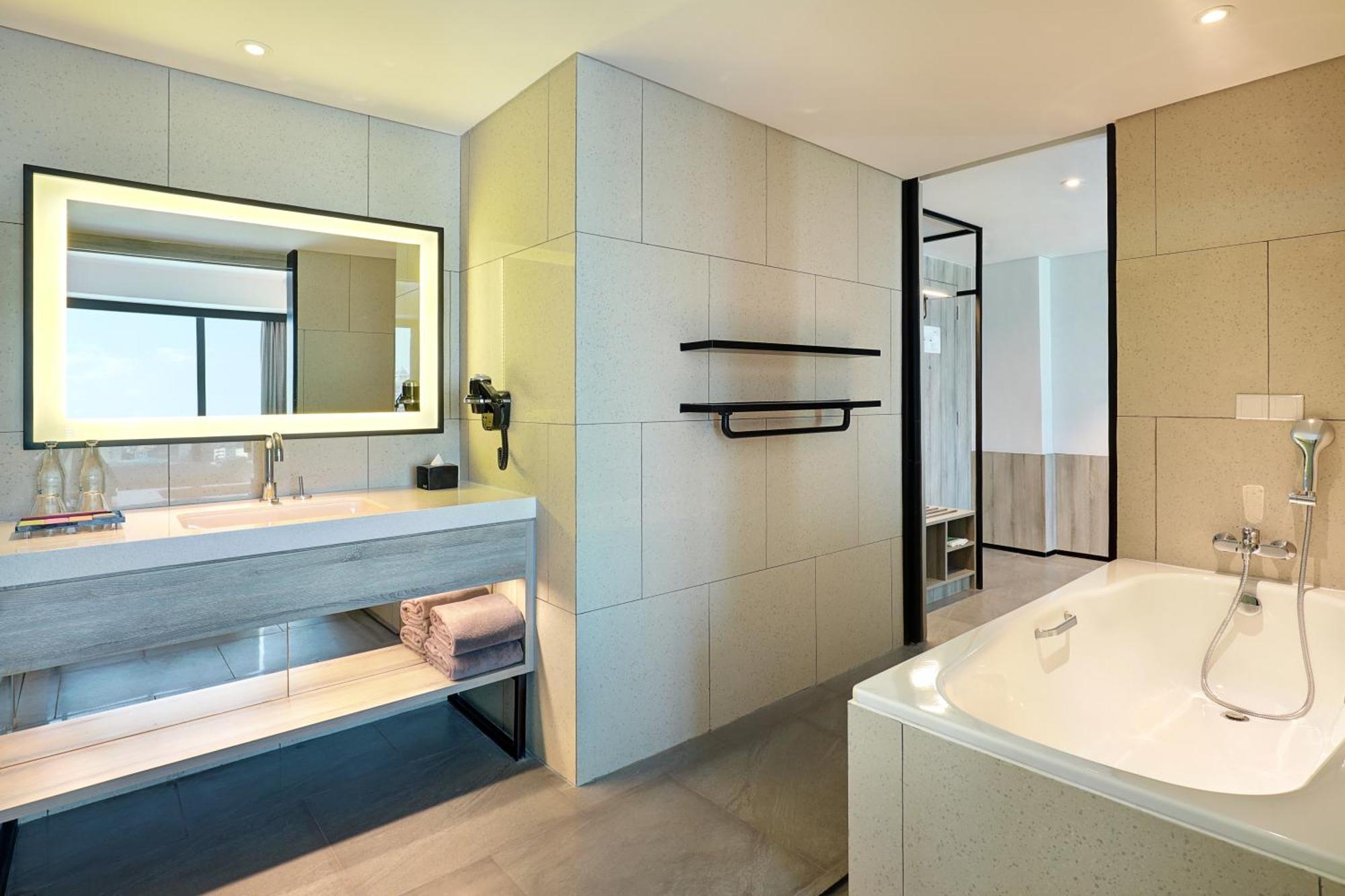 Ibis Styles Jakarta Tanah Abang Exterior foto